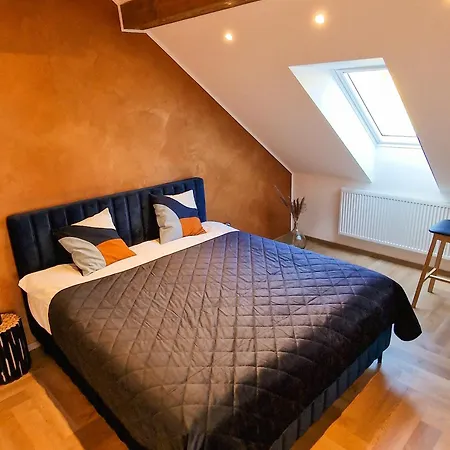 Apartament Podzamci *